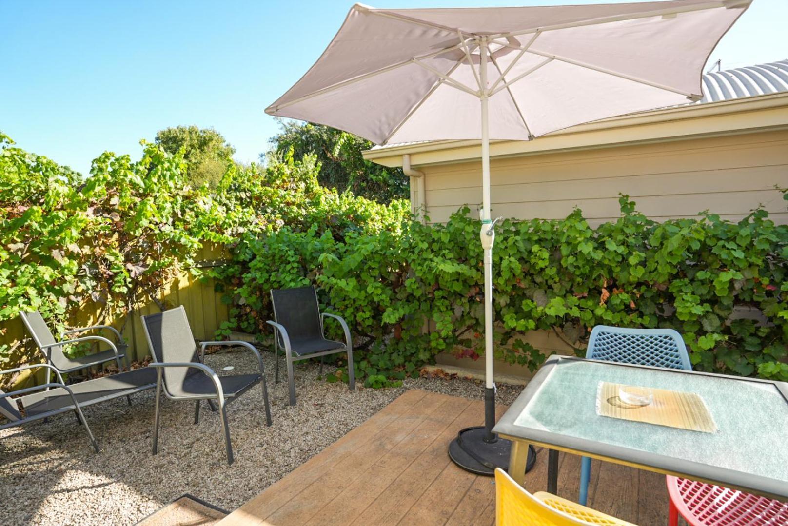 McLaren Vale Studio Apartments Esterno foto